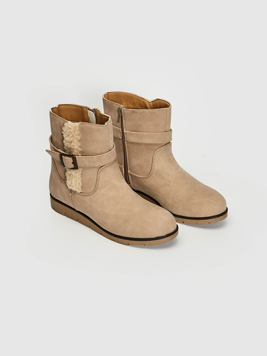 Bej Kadın Süet Kemer Detaylı Bot