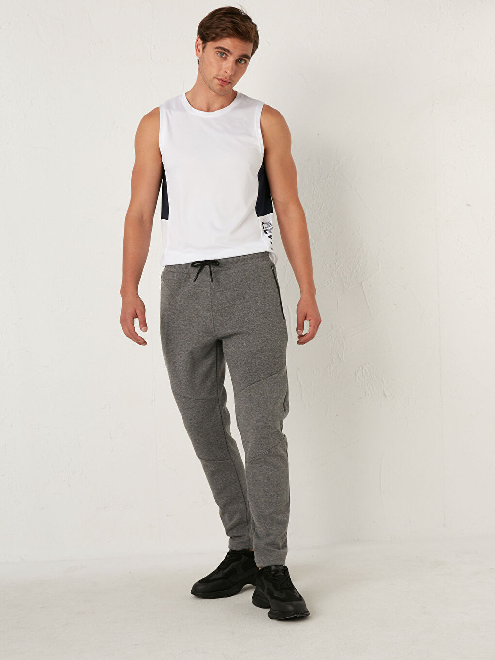 Beyaz Baskılı Bisiklet Yaka Erkek Kolsuz Tişört-5