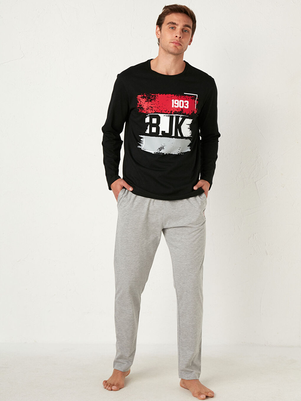 Gri Standart Kalıp Beşiktaş Baskılı Erkek Taraftar Pijama Takımı-1