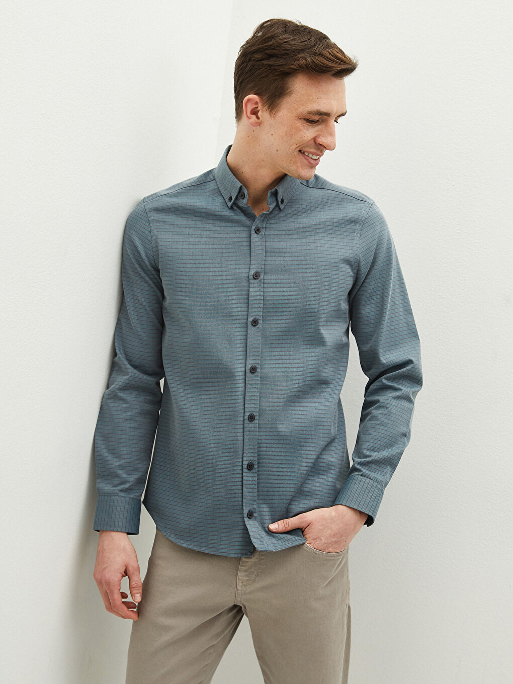 Chemise Gabardine Coupe Svelte Manches Longues Pour Hommes-1