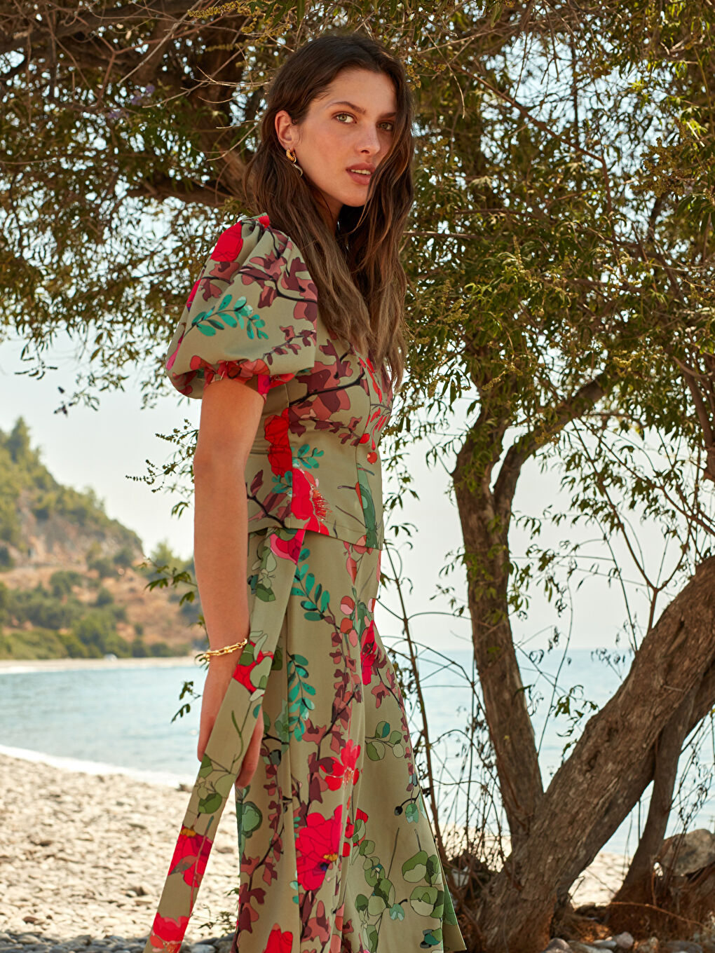 بلوزة نساء بياقة مربعة بنقشة زهري وكم بطيخي