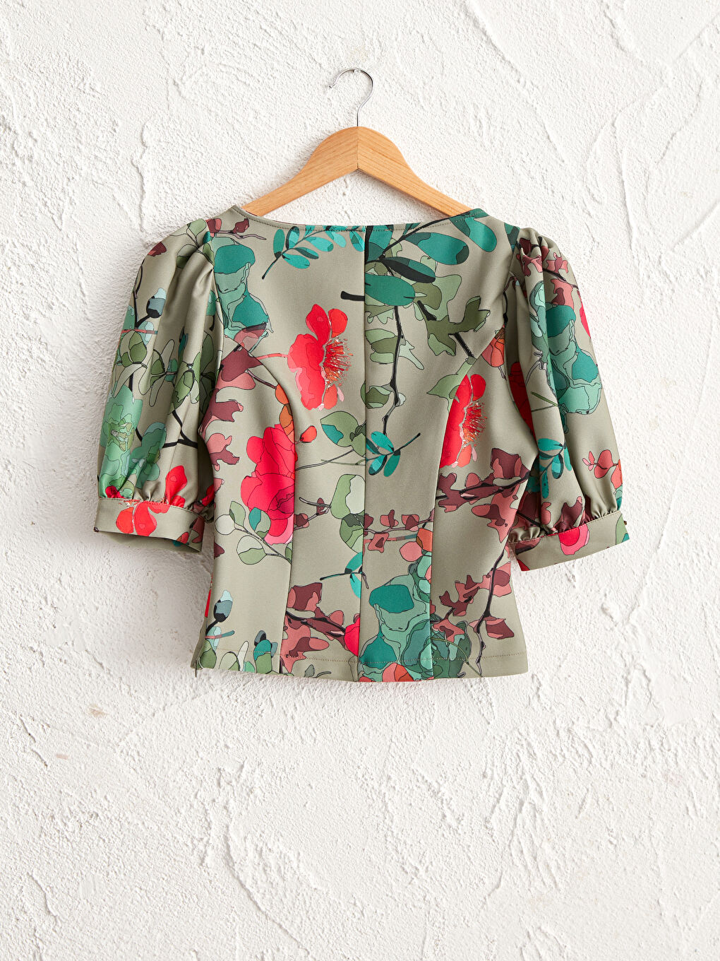 بلوزة نساء بياقة مربعة بنقشة زهري وكم بطيخي-5