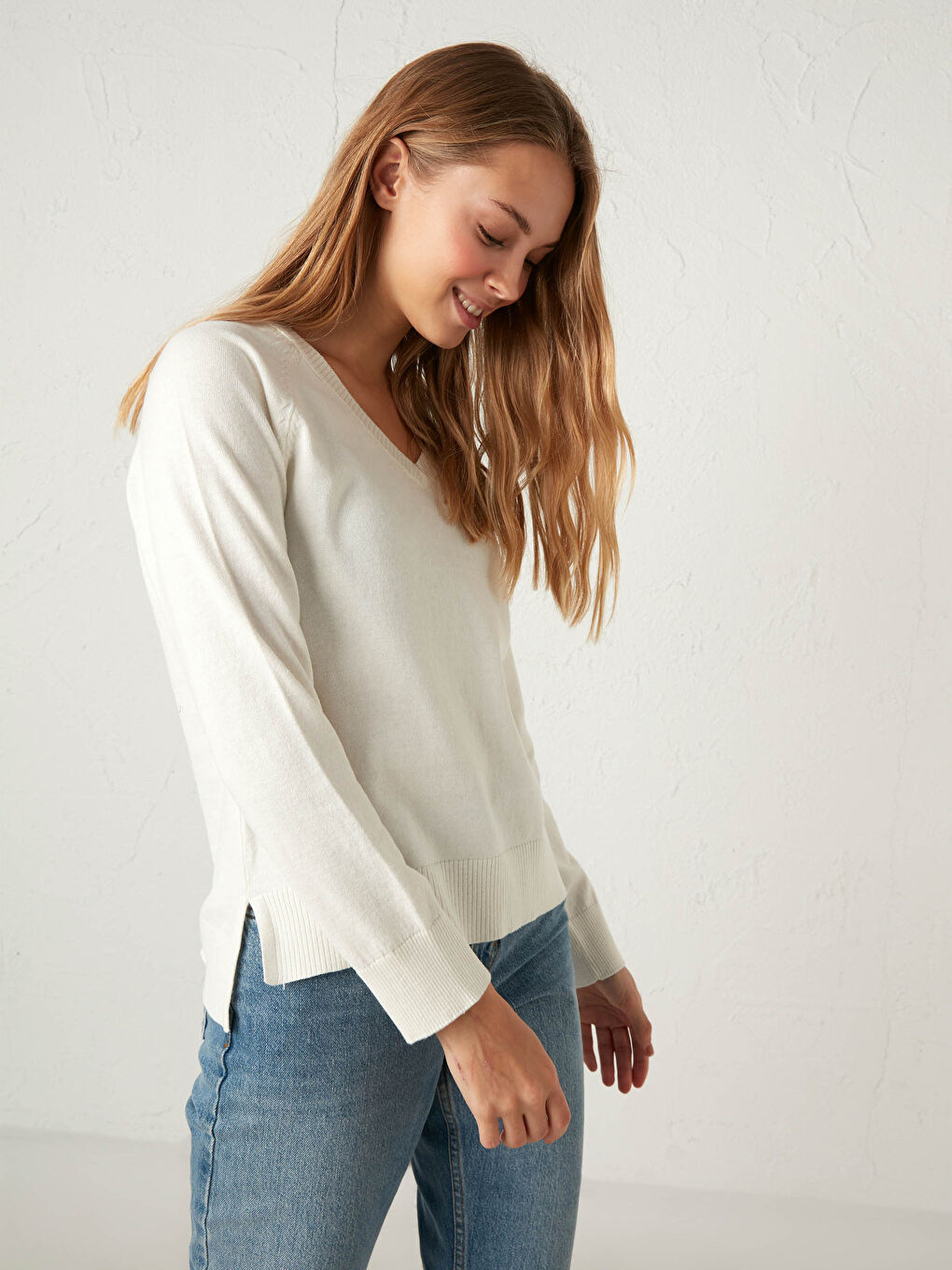 Ekru V Yaka Basic Triko Kazak