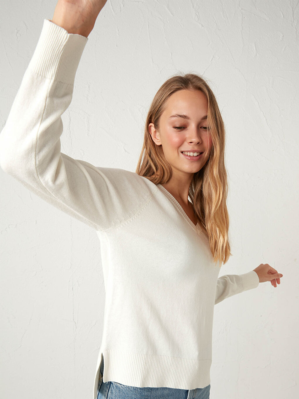 Ekru V Yaka Basic Triko Kazak-2