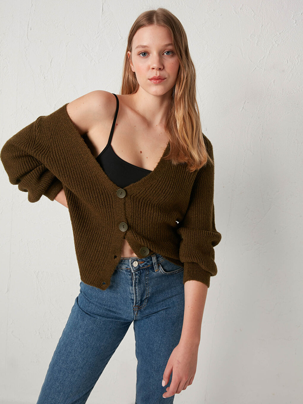 Haki V Yaka Uzun Kollu Kadın Triko Hırka