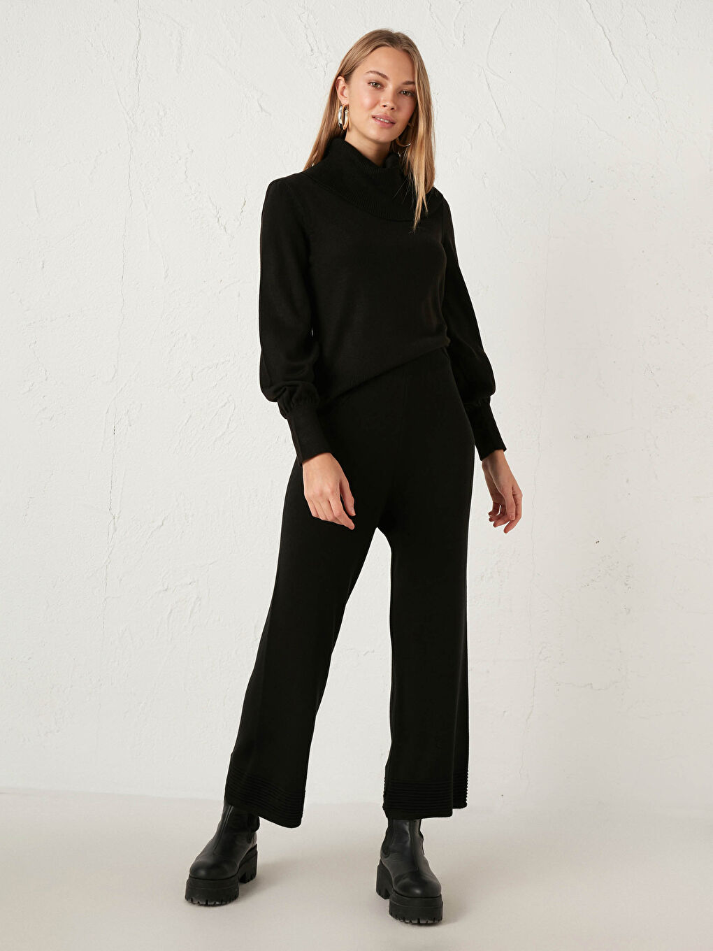 Siyah Balıkçı Yaka Düz Uzun Kollu Kadın Triko Kazak-5