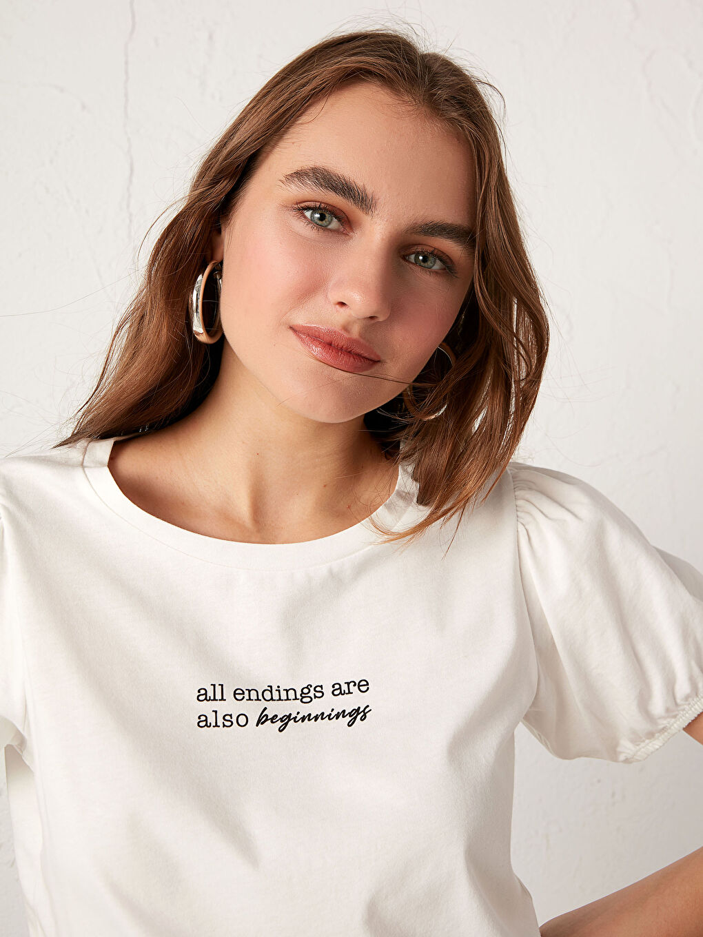 T-Shirt aus Baumwolle mit Buchstabenprint-6