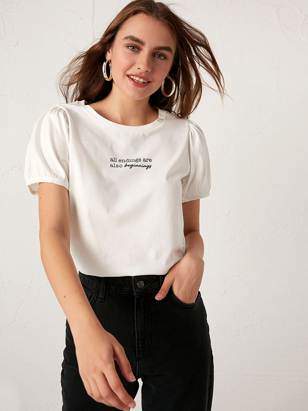 T-Shirt aus Baumwolle mit Buchstabenprint-4
