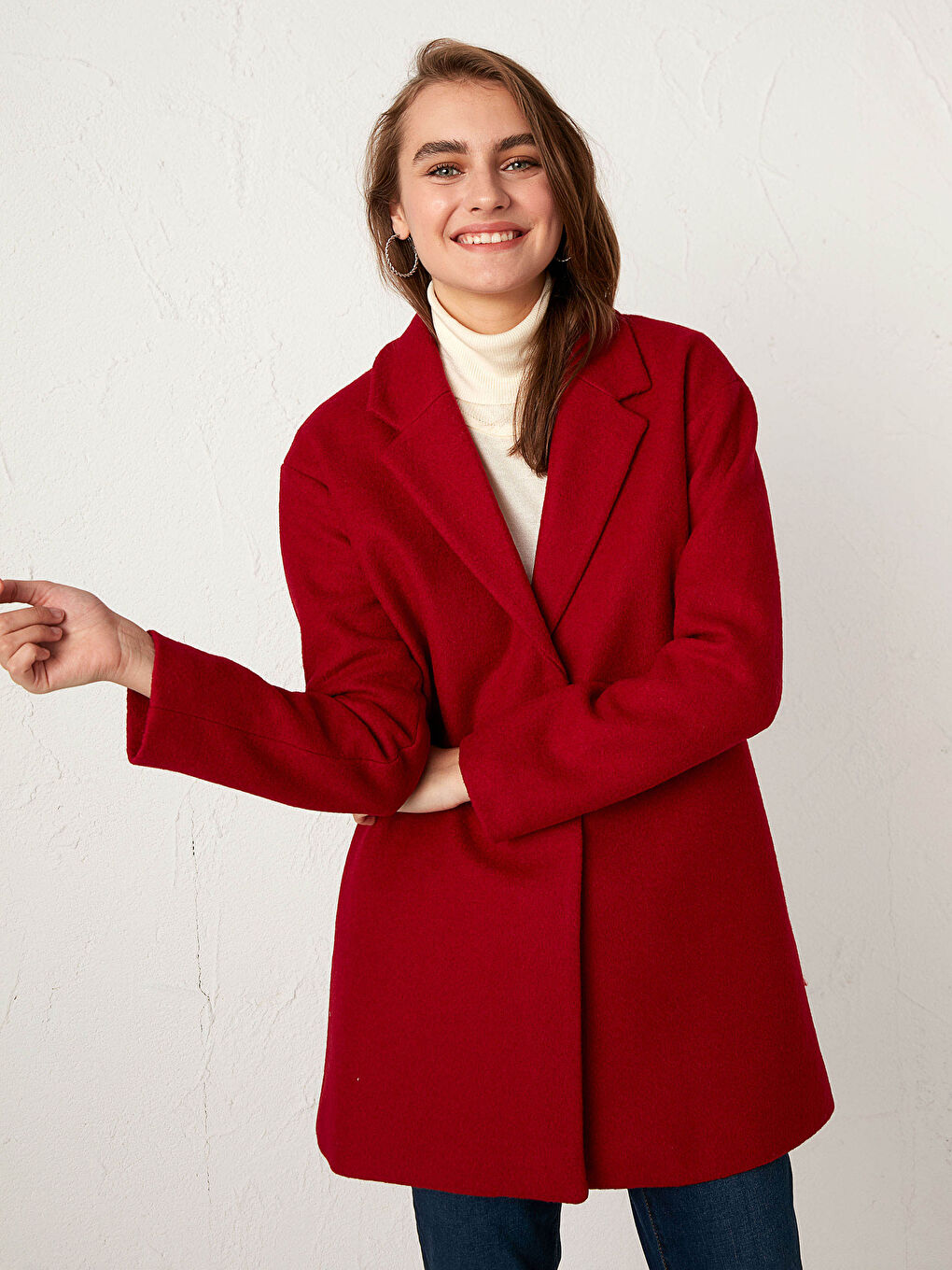 Kırmızı Ceket Yaka Uzun Kollu Kadın Kaşe Kaban