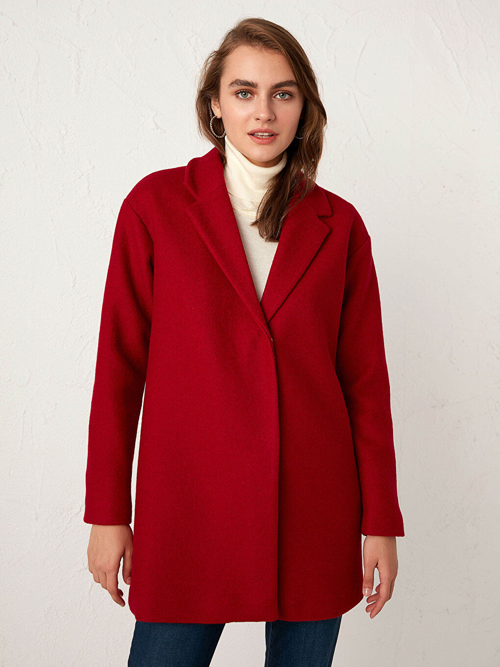 Kırmızı Ceket Yaka Uzun Kollu Kadın Kaşe Kaban-1