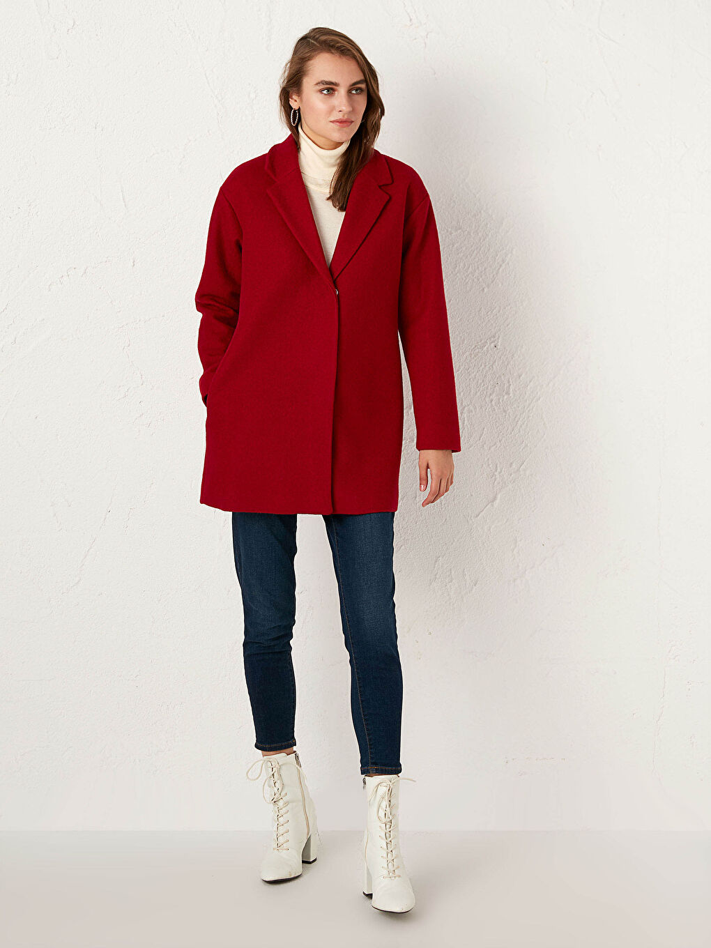 Kırmızı Ceket Yaka Uzun Kollu Kadın Kaşe Kaban-2