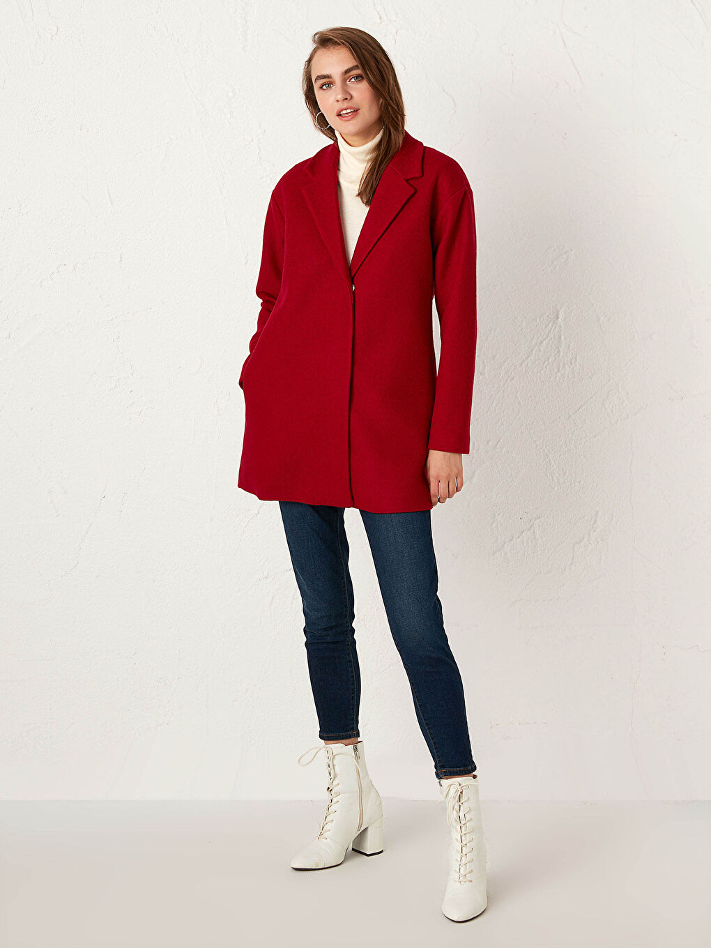 Kırmızı Ceket Yaka Uzun Kollu Kadın Kaşe Kaban-3