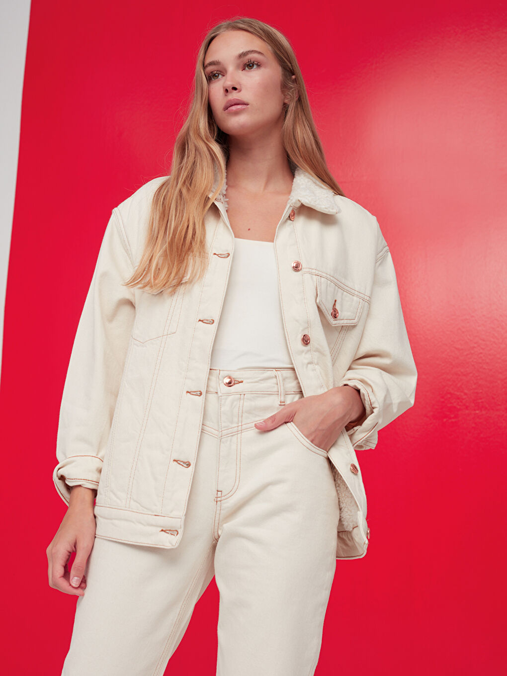 جاكيت جينز أوفر سايز مبطن بفرو-7