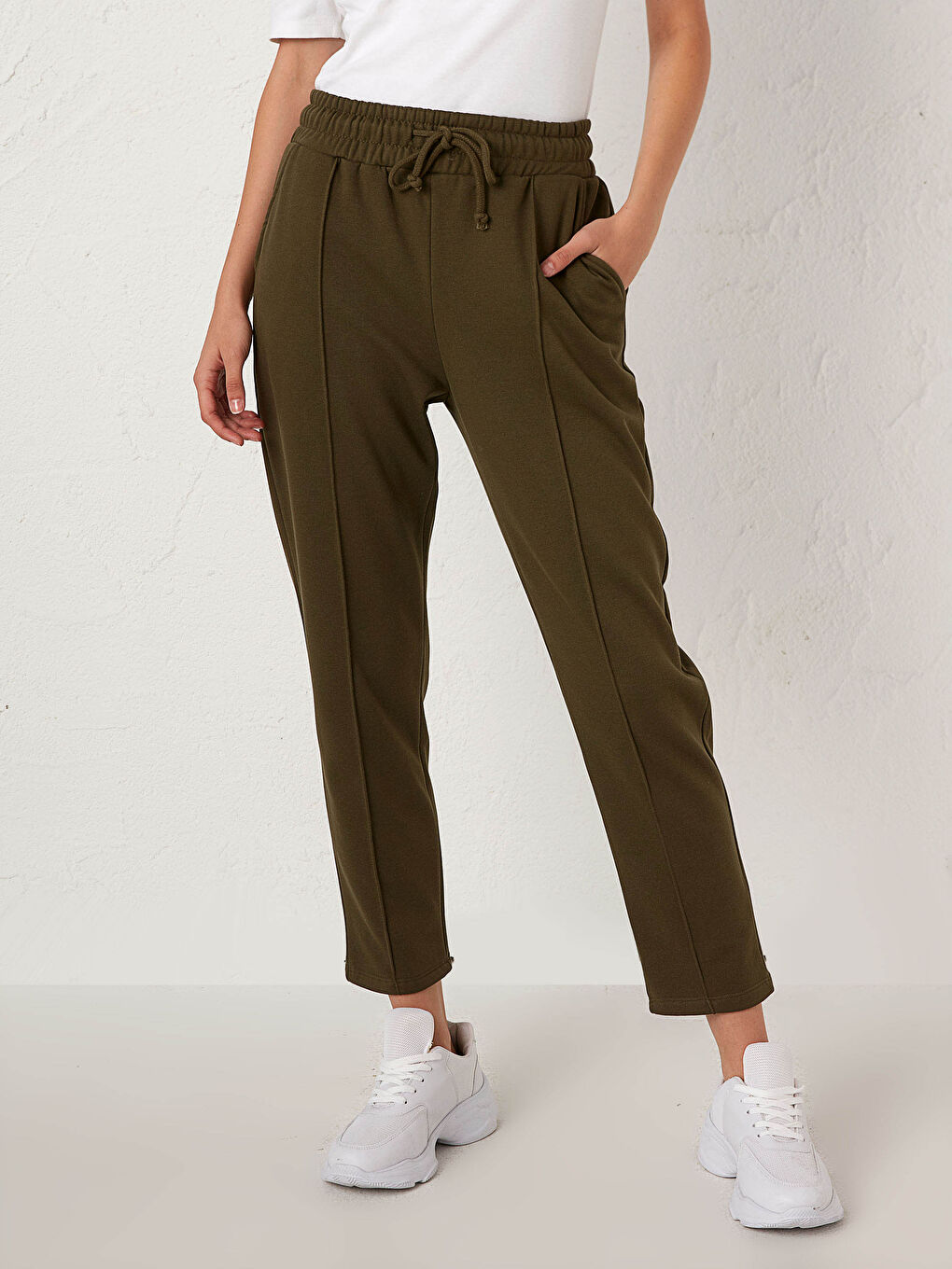 Elastic Waist Sweatpants-3