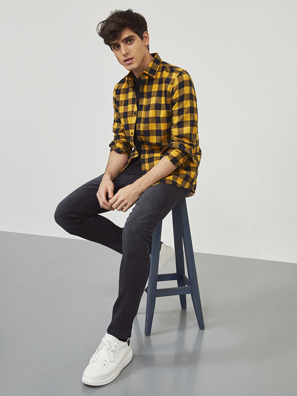 Slim Fit Long Sleeve Plaid Flannel Shirt-5