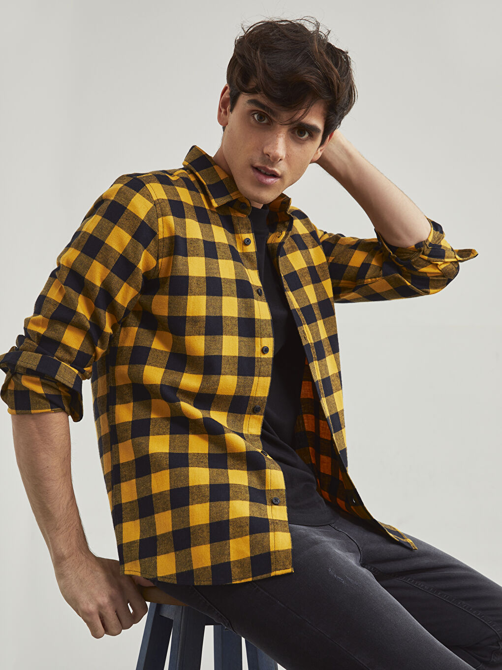 Slim Fit Long Sleeve Plaid Flannel Shirt