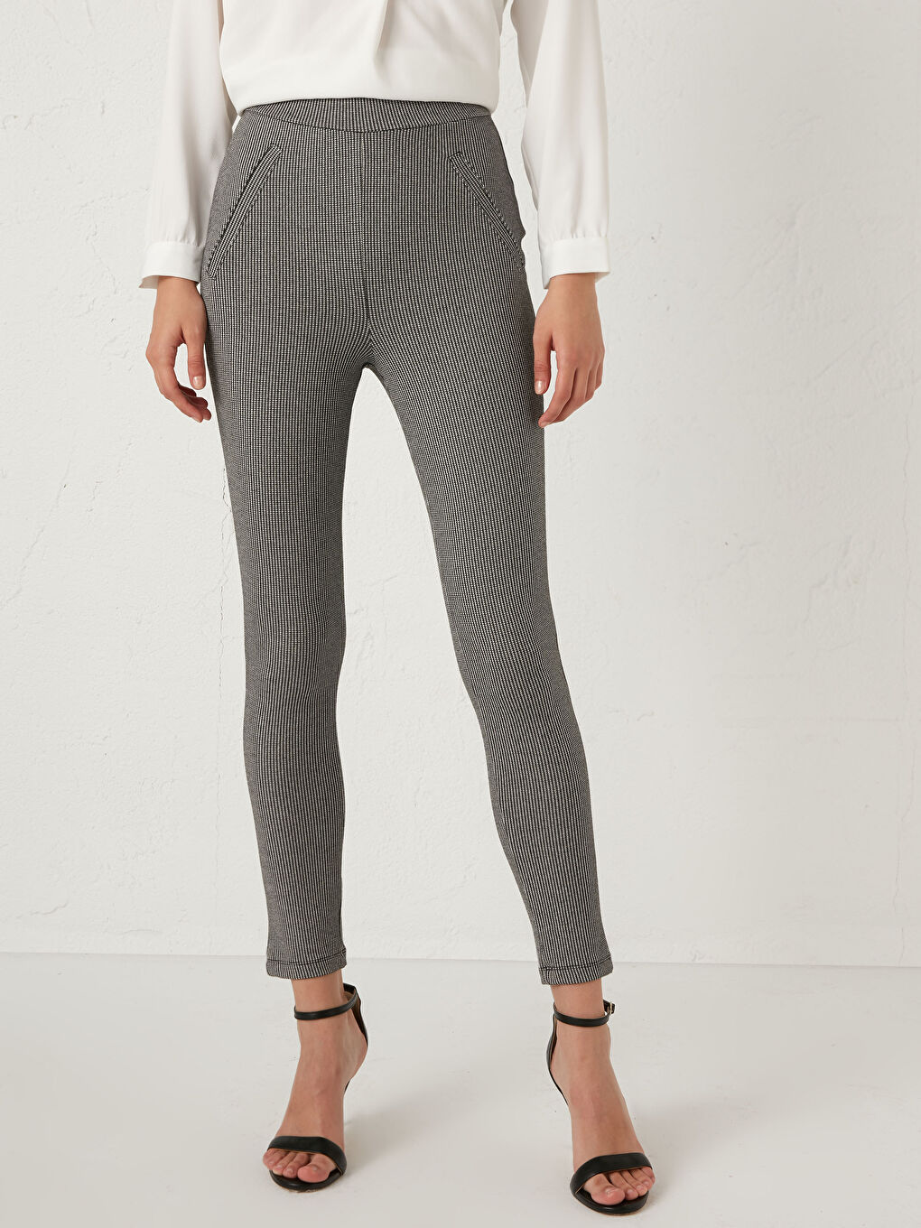 Siyah Bilek Boy Çizgili Pantolon-3