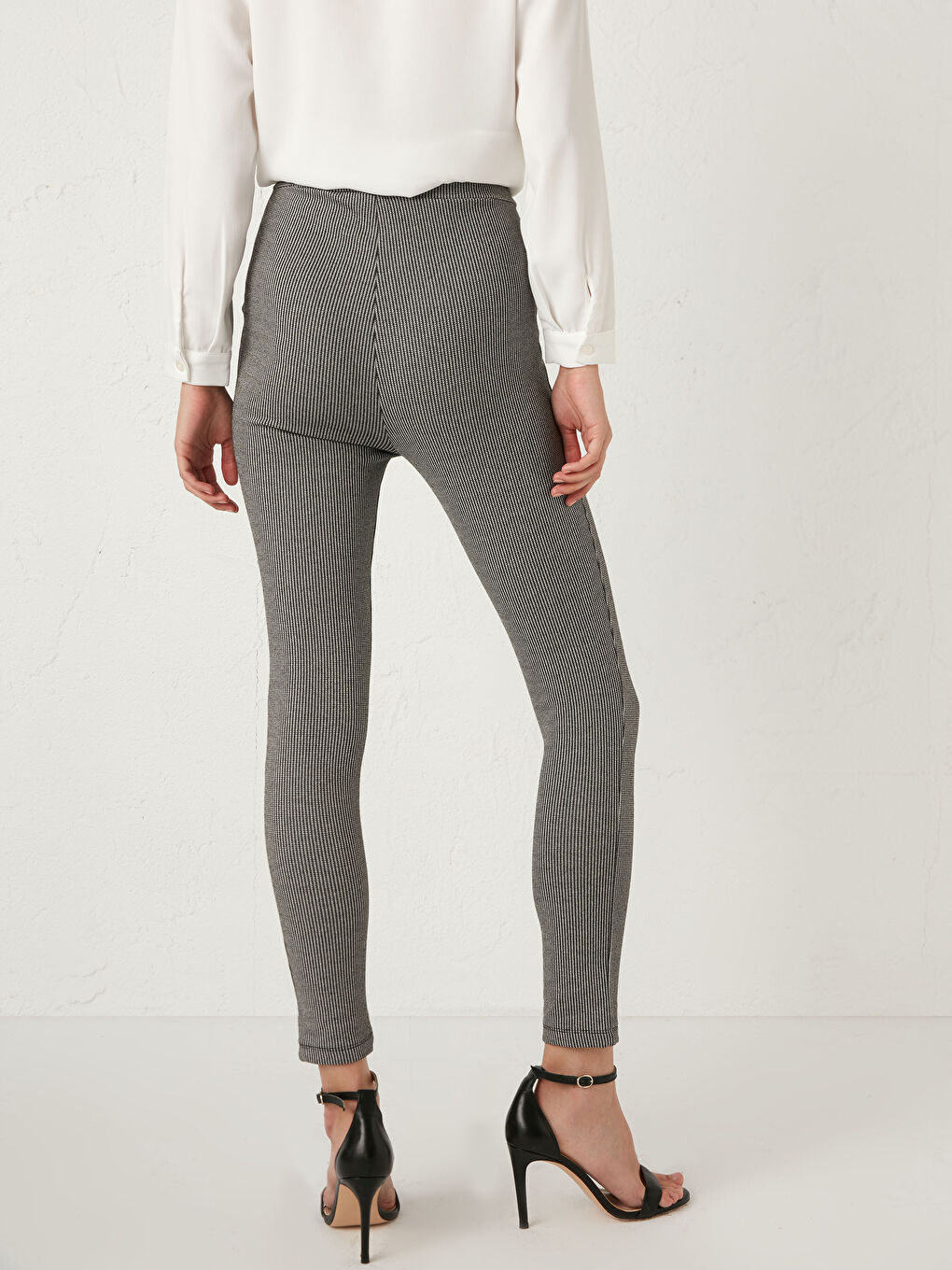 Siyah Bilek Boy Çizgili Pantolon-4