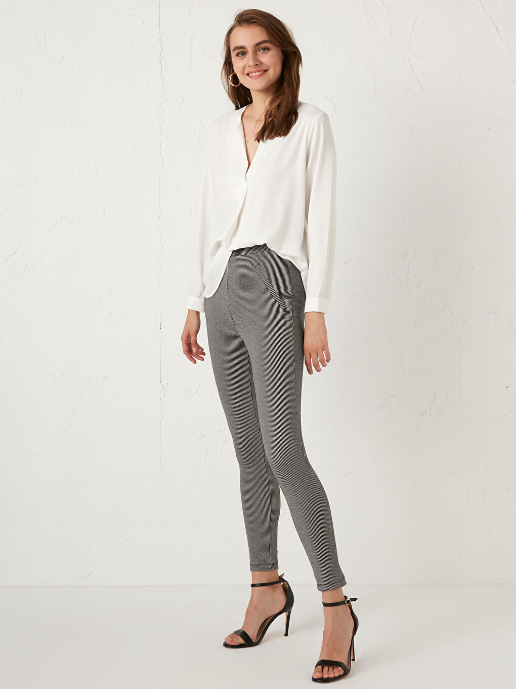 Siyah Bilek Boy Çizgili Pantolon