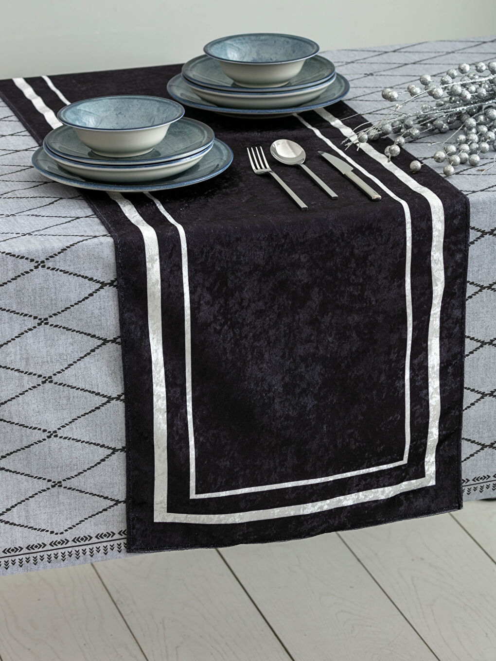 Унисекс қара Дастарқан