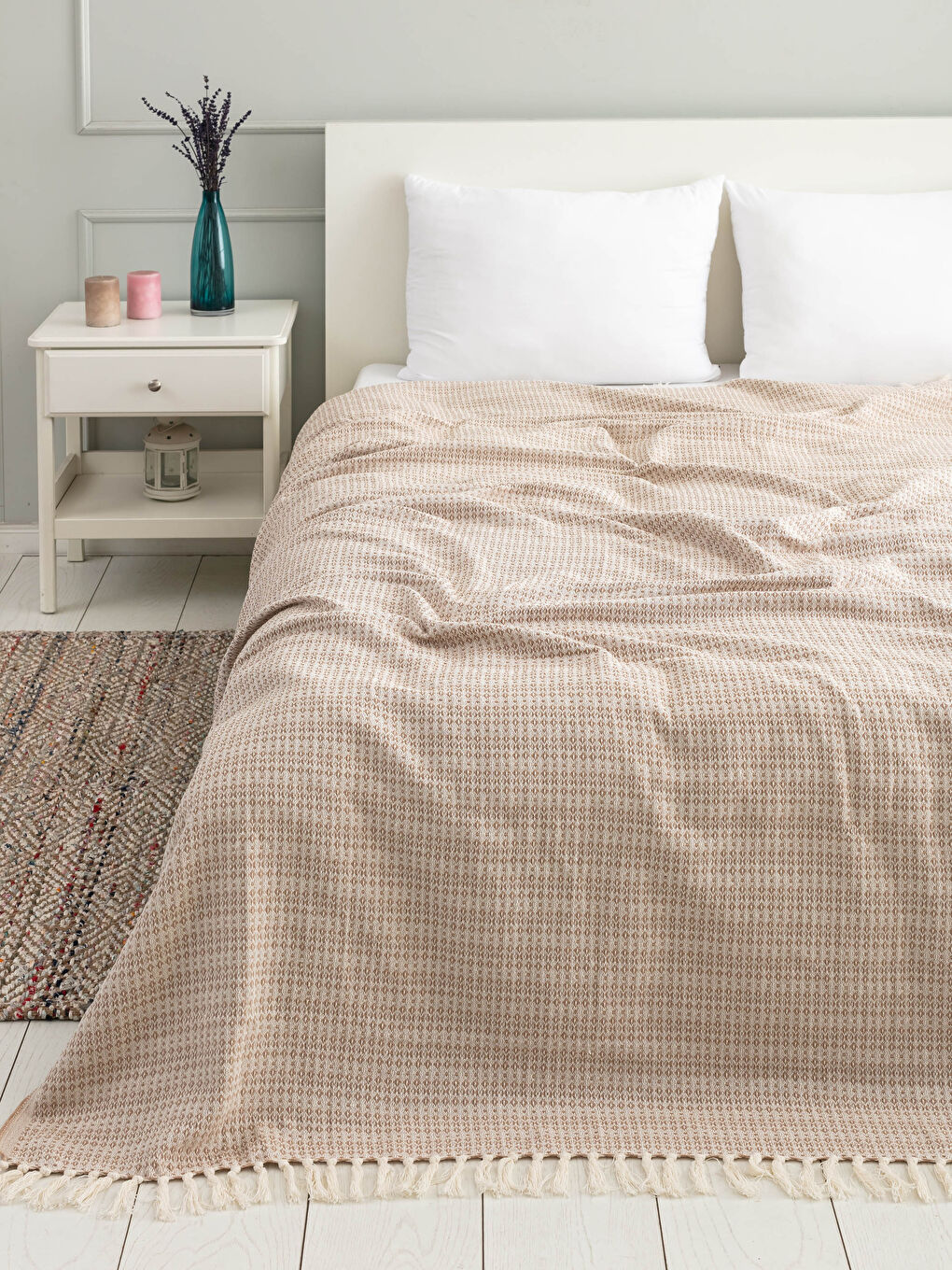 Bej Çift Kişilik Yatak Örtüsü