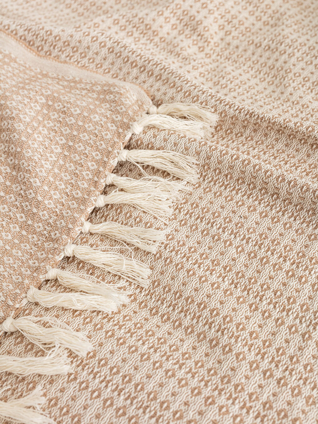 Bej Çift Kişilik Yatak Örtüsü-2