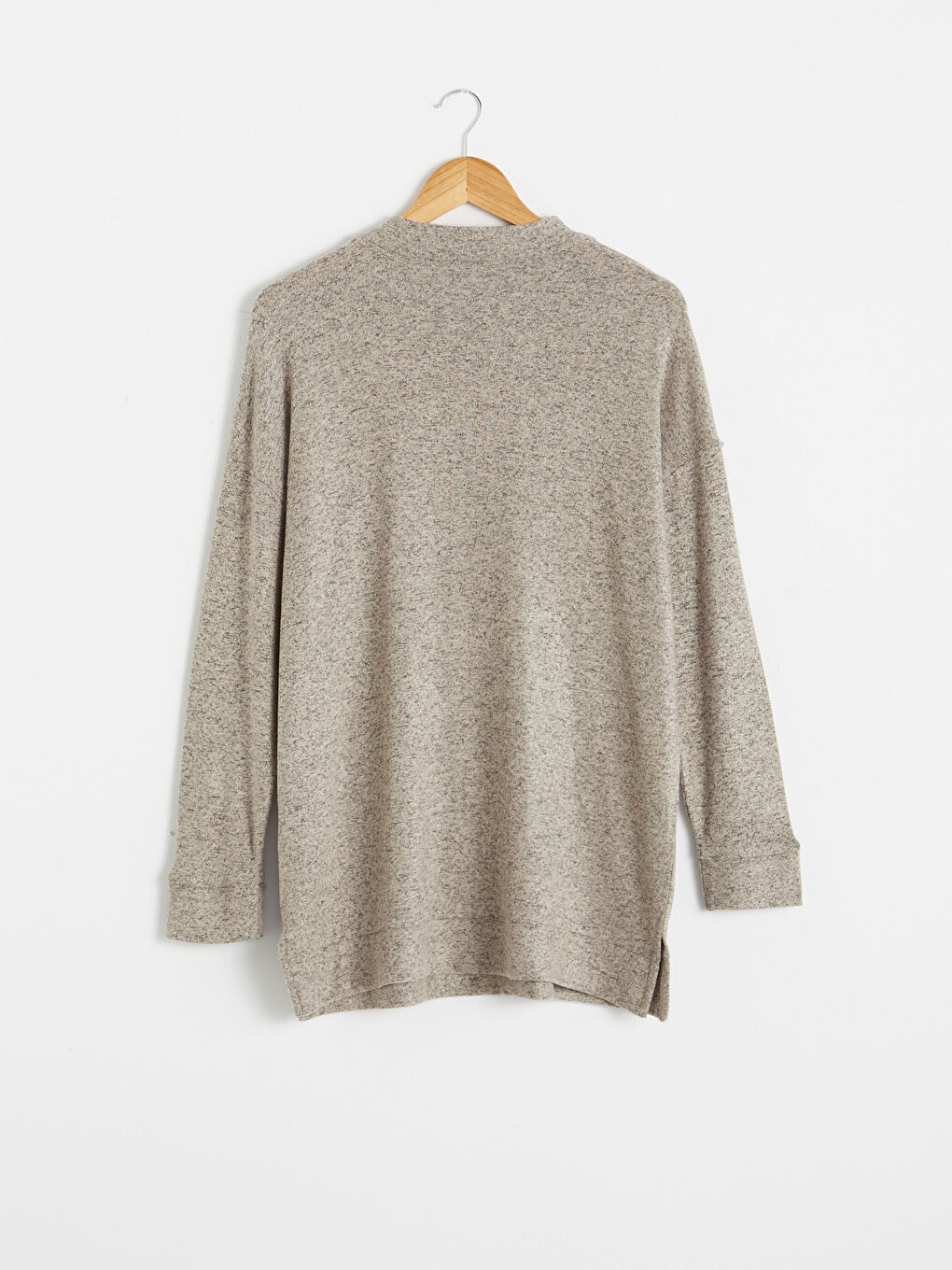 Textured Fabric Pearl Printed T-Shirt-7