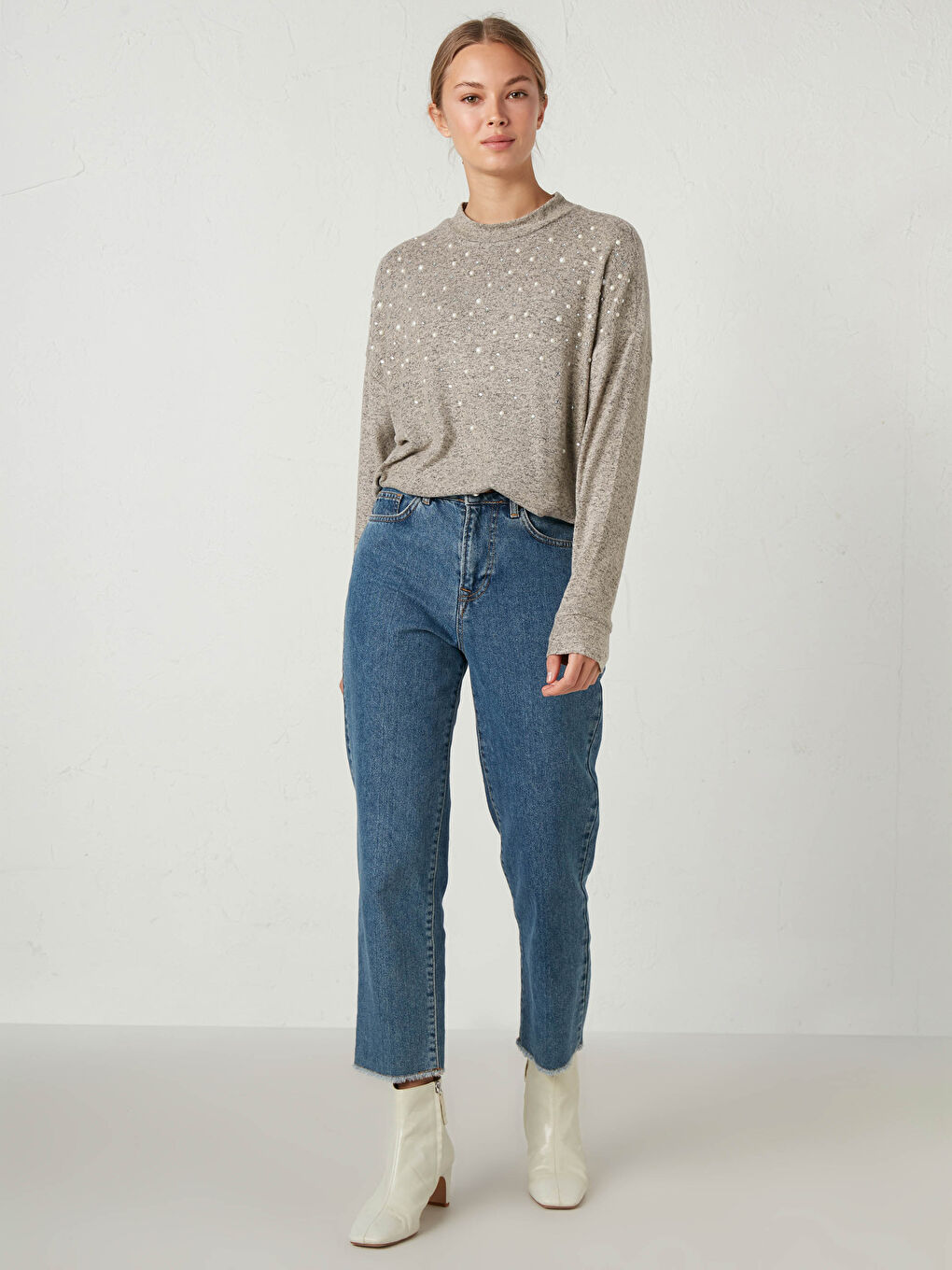 Textured Fabric Pearl Printed T-Shirt-3