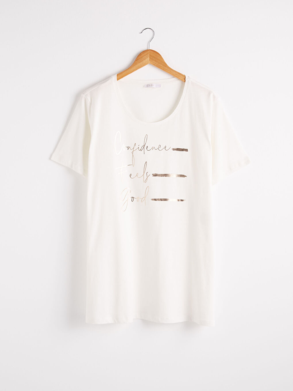 Ekru Işıltılı Yazı Baskılı Tişört