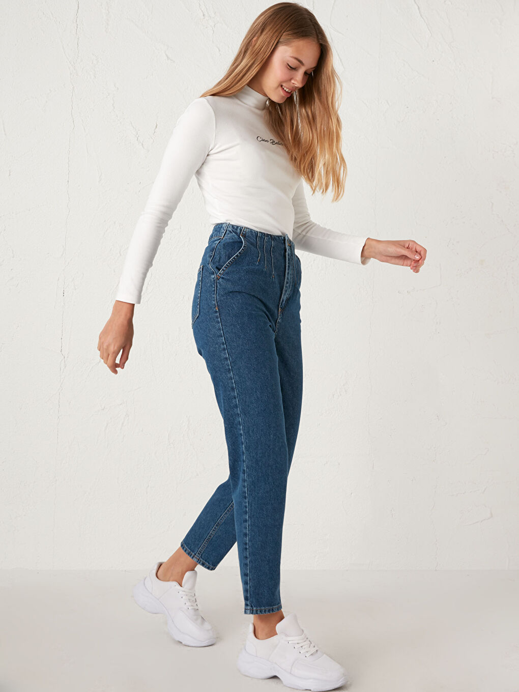Hoch taillierte Mom Fit Damen Jeans-2