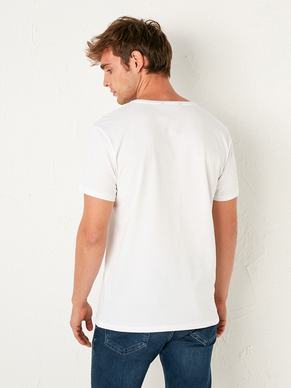 Beyaz Bisiklet Yaka Baskılı Penye Tişört-4