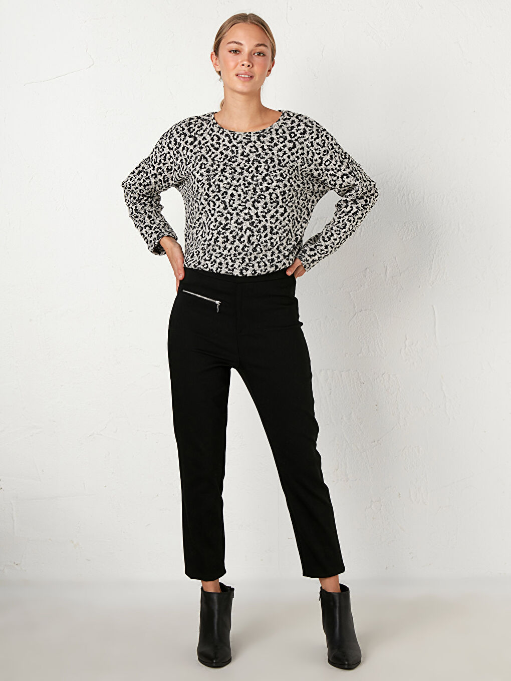 Leopard Figured T-Shirt-2