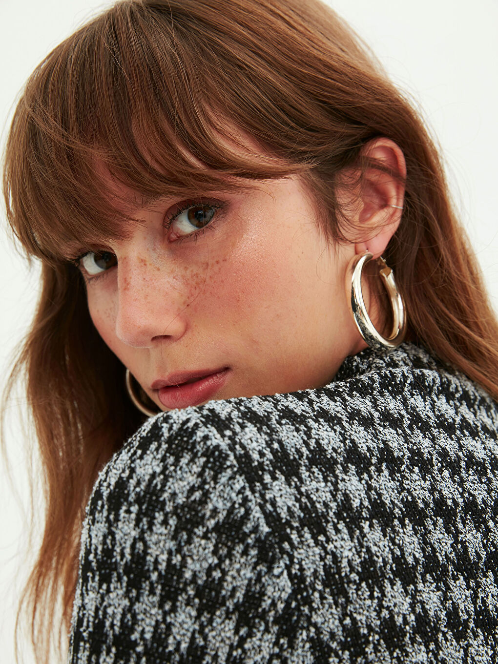 Әйелдерге арналған биік жағалы қарға аяғы принтті ұзын жең көйлек-4