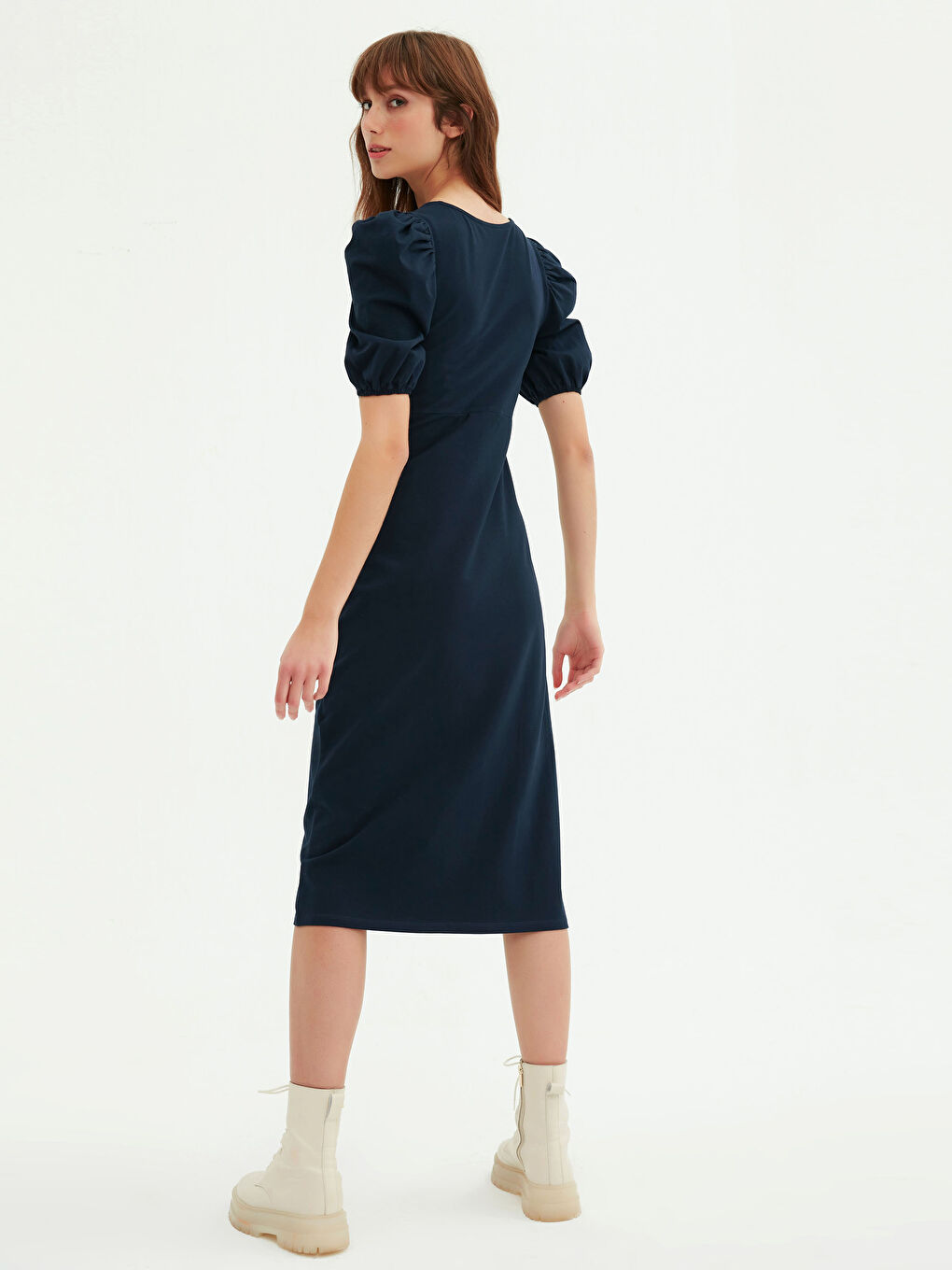 Lacivert Yakası Büzgü Detaylı Elbise-6