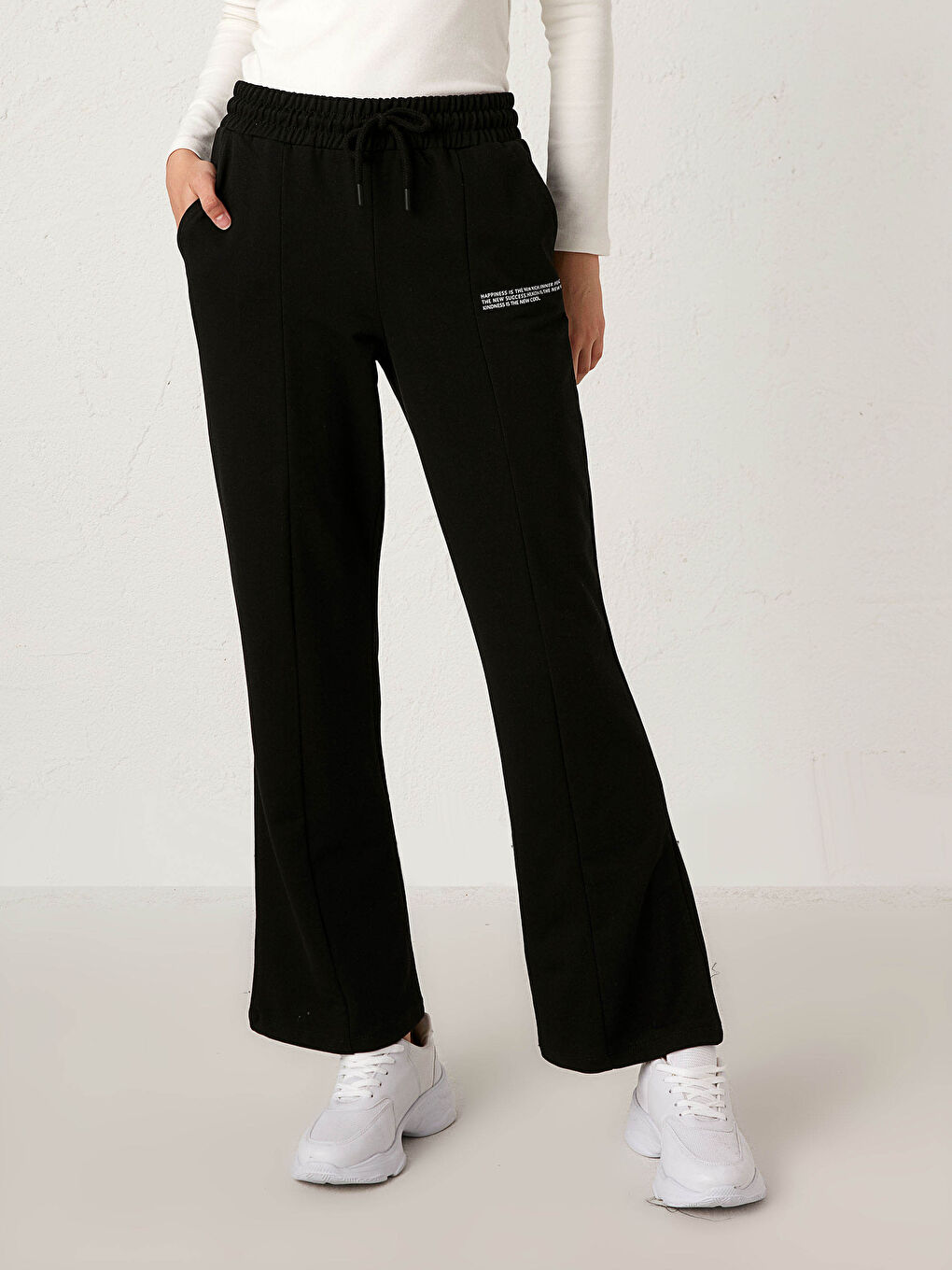 Спортивные брюки с эластичной резинкой на талии-10