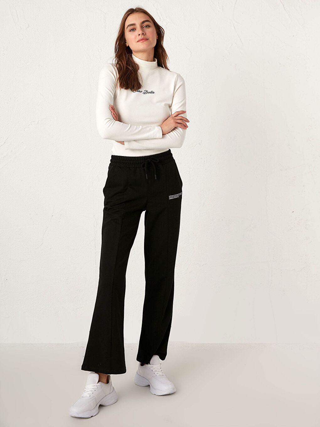 Спортивные брюки с эластичной резинкой на талии-2