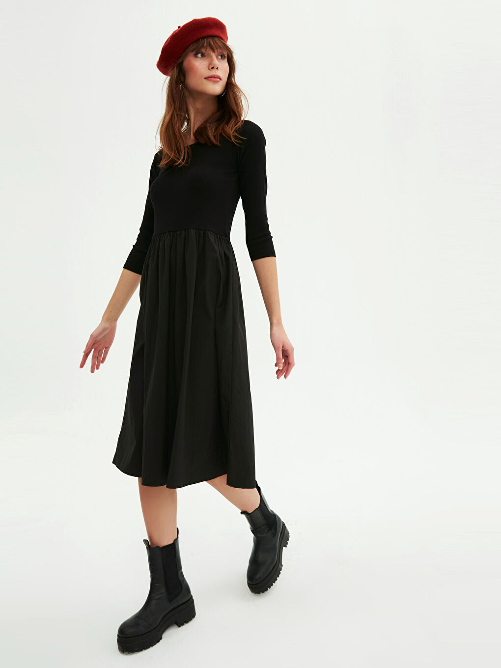 Siyah Kare Yaka Düz Uzun Kollu Kadın Elbise-3