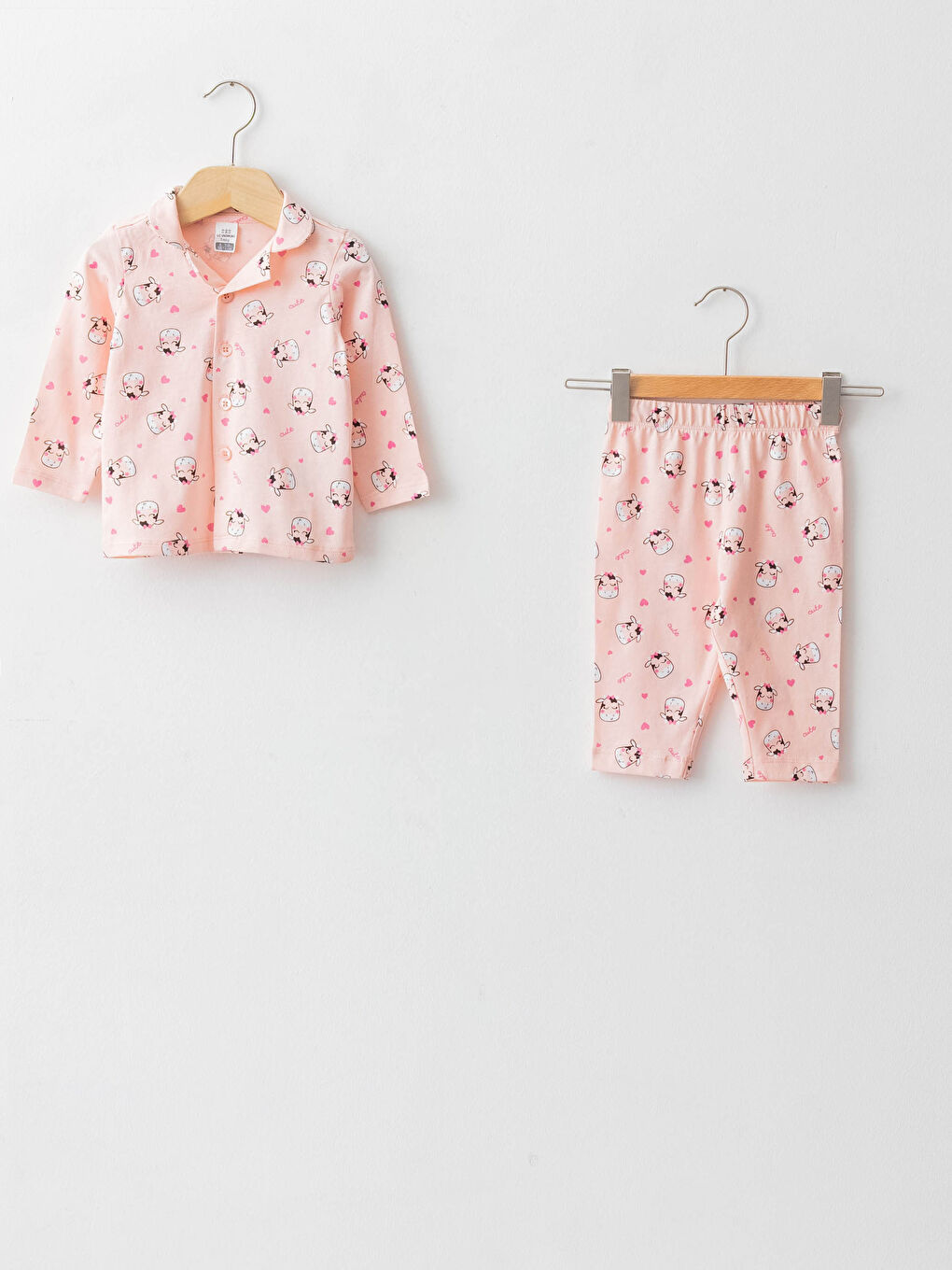 طقم بيجامة بناتي بياقة قميص وأكمام طويلة من القطن المطبوع للرضع