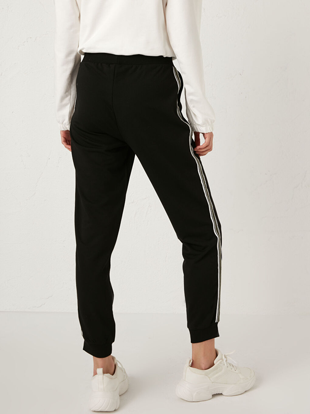 Спортивные штаны с эластичной талией-3