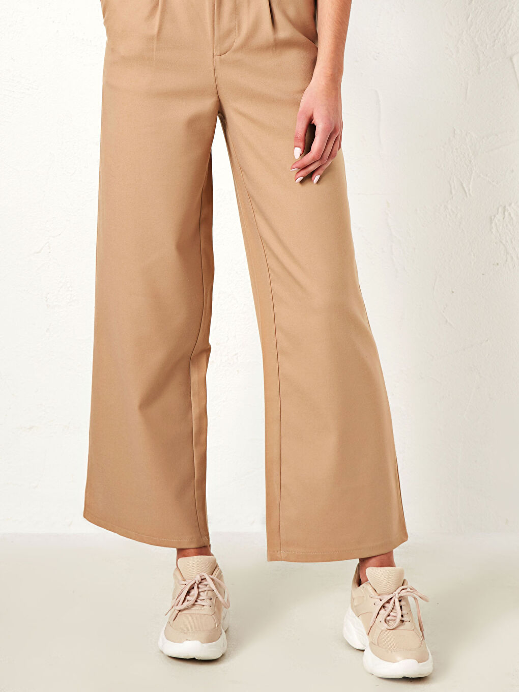Ankle Length Flare Legs Trousers-3