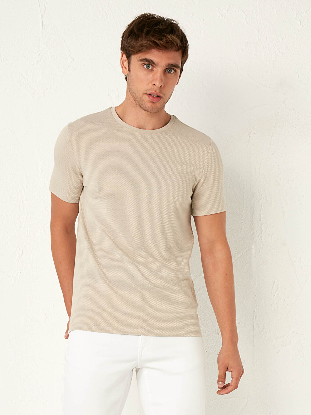 تيشيرت أساسي برقبة دائرية ونحيف القَصّة-2