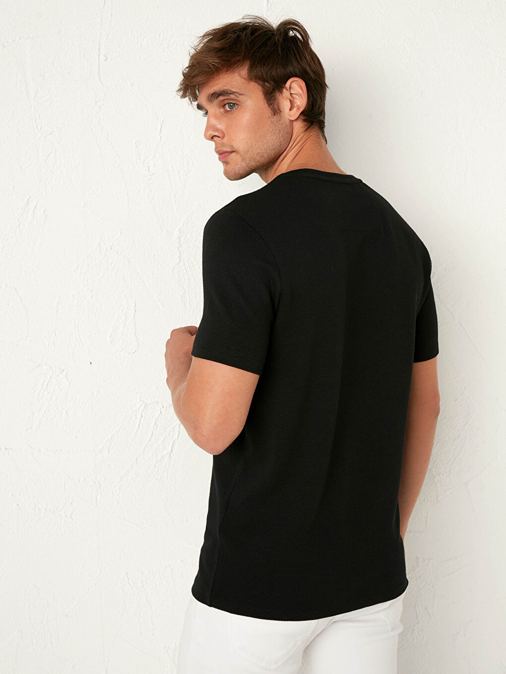 Siyah Slim Fit Bisiklet Yaka Basic Tişört-5