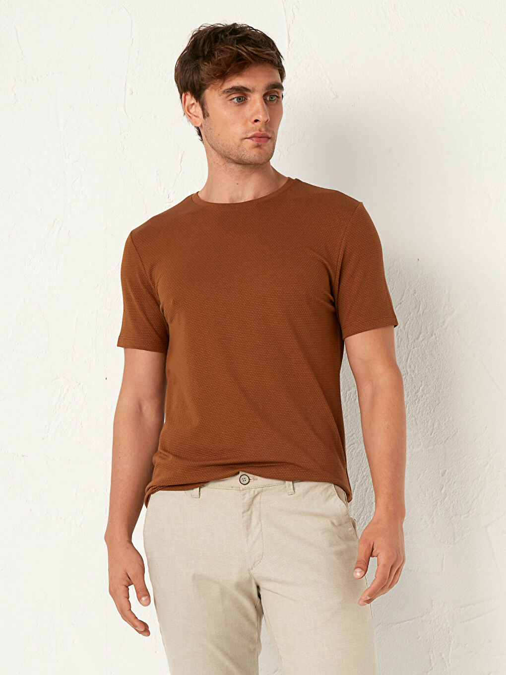 Bej Slim Fit Bisiklet Yaka Basic Tişört