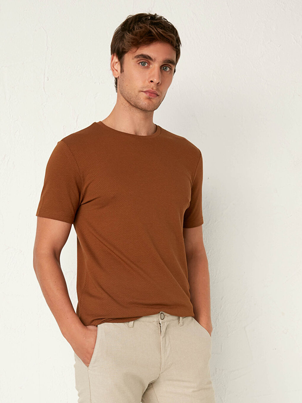 Bej Slim Fit Bisiklet Yaka Basic Tişört-2