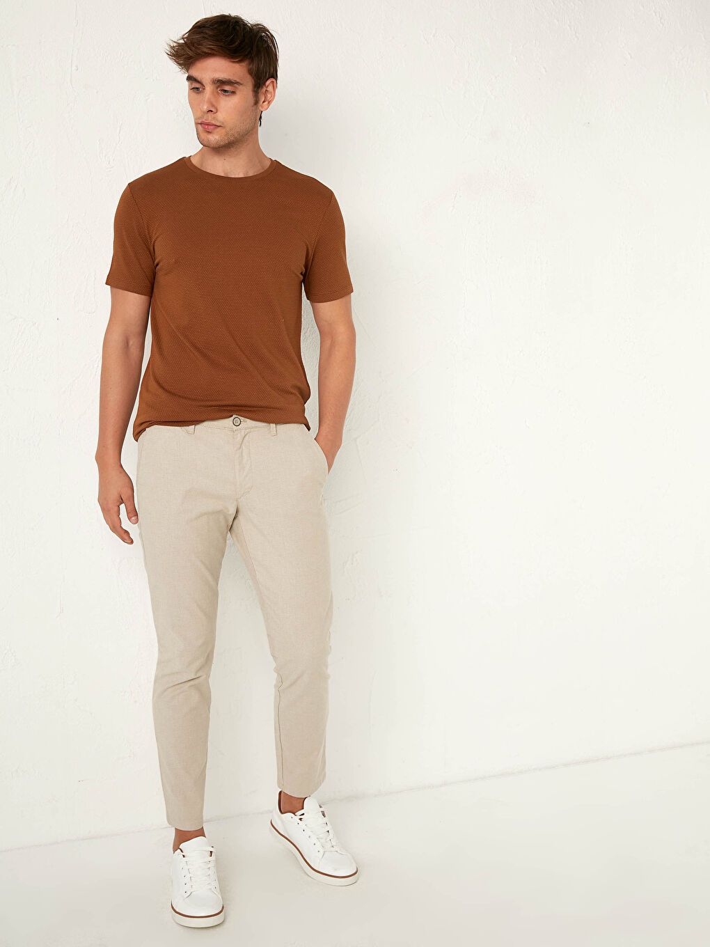Bej Slim Fit Bisiklet Yaka Basic Tişört-4