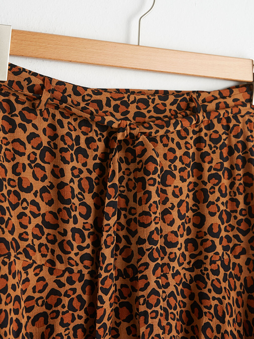 Leopard Patterned Short Skirt-8