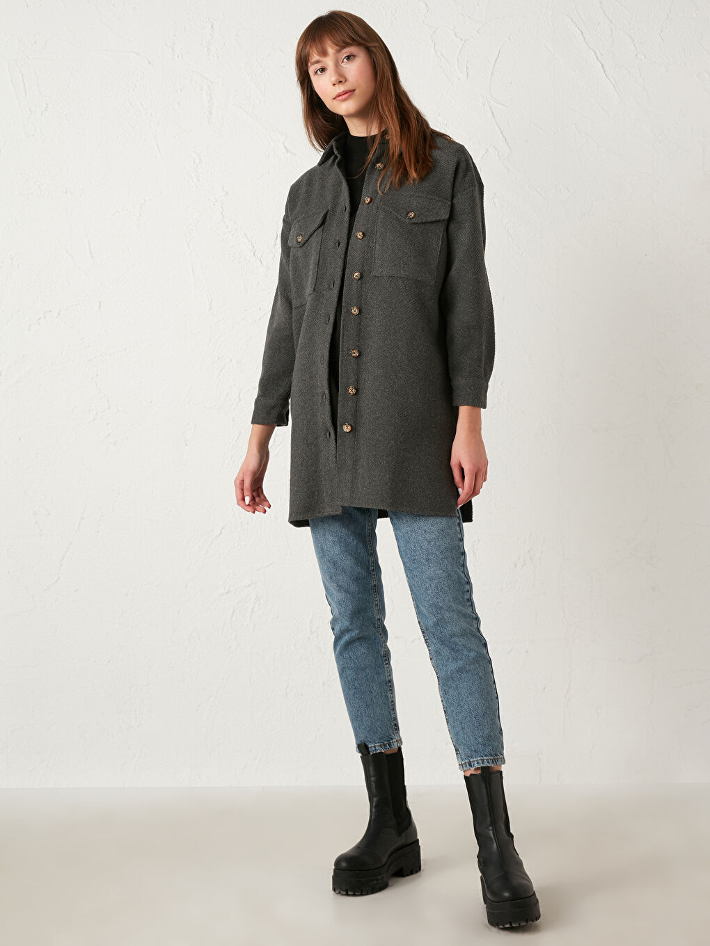 قميص تونيك للسيدات بتفاصيل جيوب من تويل-3