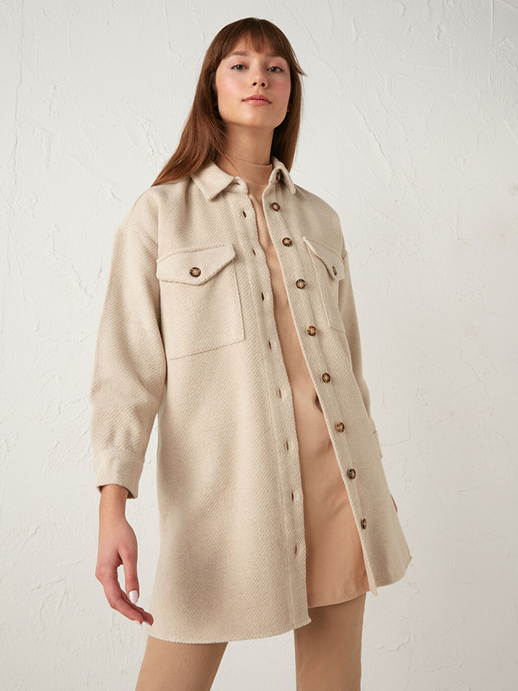 قميص تونيك للسيدات بتفاصيل جيوب من تويل