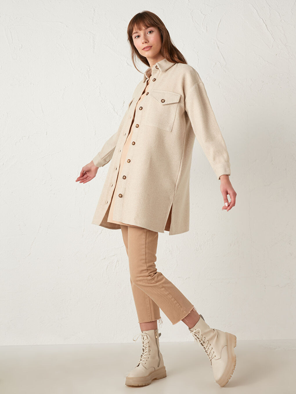 قميص تونيك للسيدات بتفاصيل جيوب من تويل-2