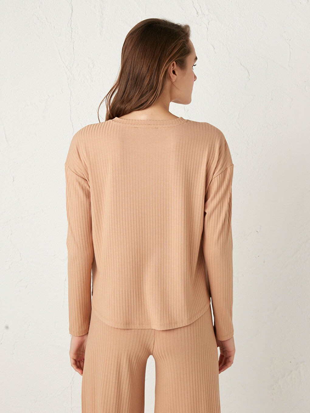 Flexible Maternity T-Shirt in Textured Fabric-3